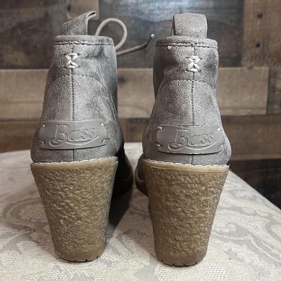 Bass Brown Tan Suede Ankle Booties Size 6.5 - Picture 4 of 9